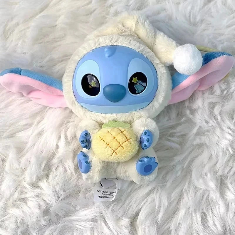 Disney Stitch Eat Something Before Sleep: Blind Box com Pendente de Peluche