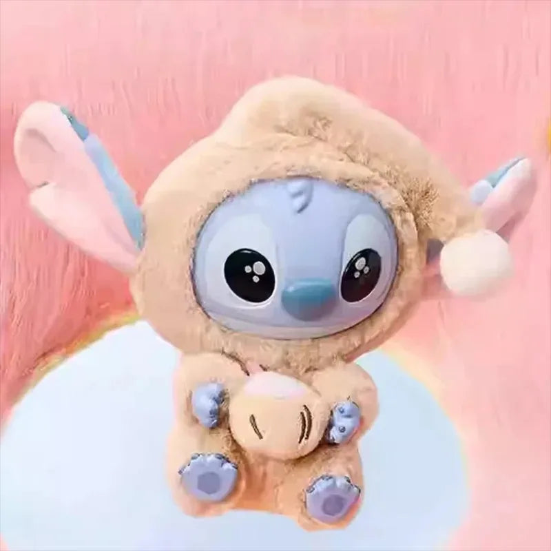 Disney Stitch Eat Something Before Sleep: Blind Box com Pendente de Peluche