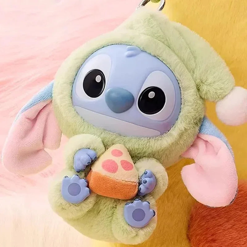 Disney Stitch Eat Something Before Sleep: Blind Box com Pendente de Peluche